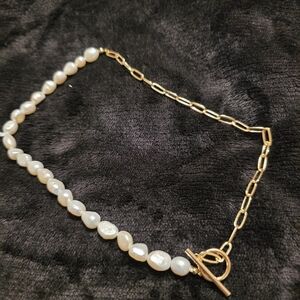 Gold Tone and Faux Pearl Chain Necklace